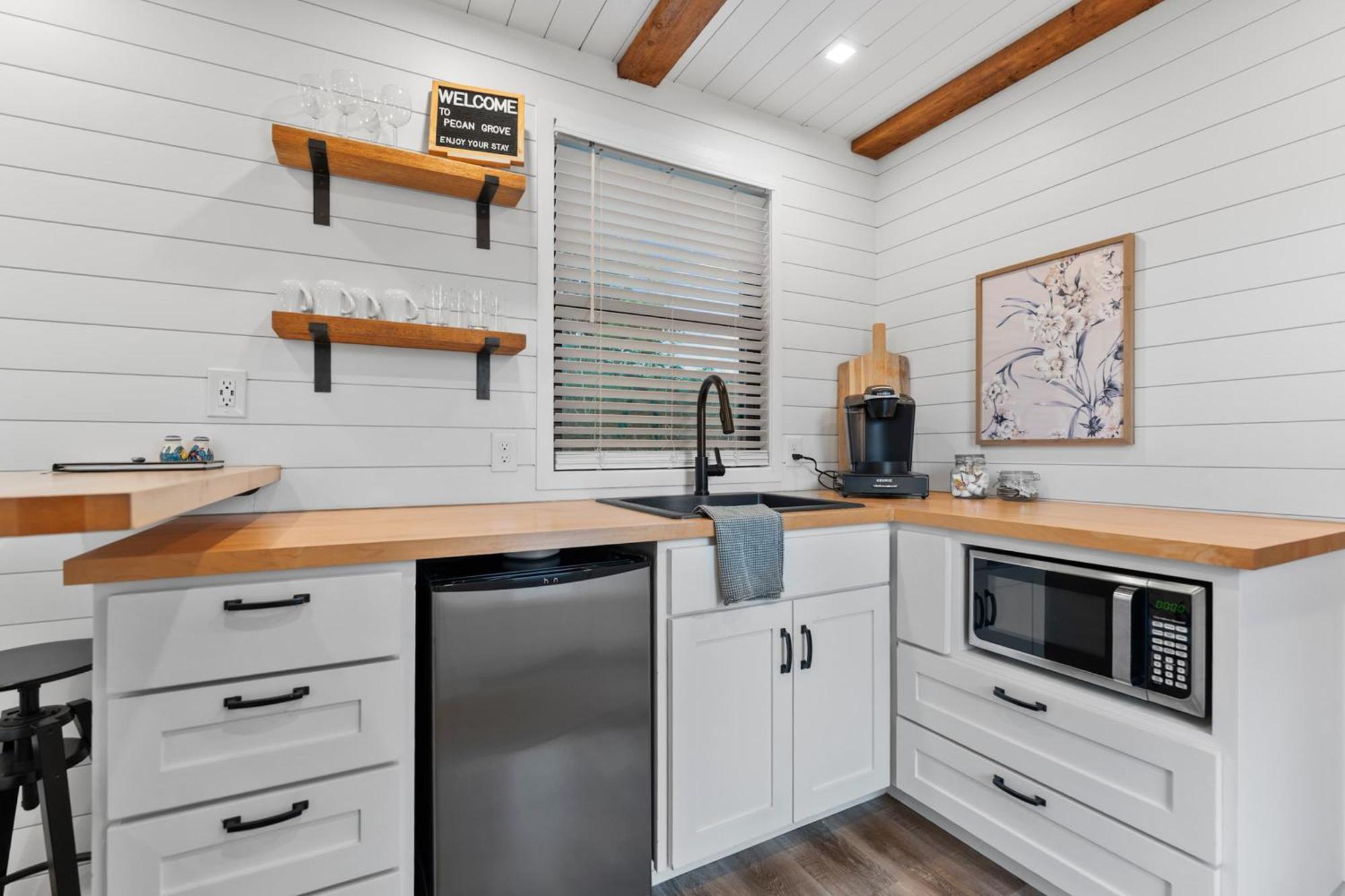 Container Home With Rooftop Views And Pickleball-Pecan Grove Bellmead Esterno foto